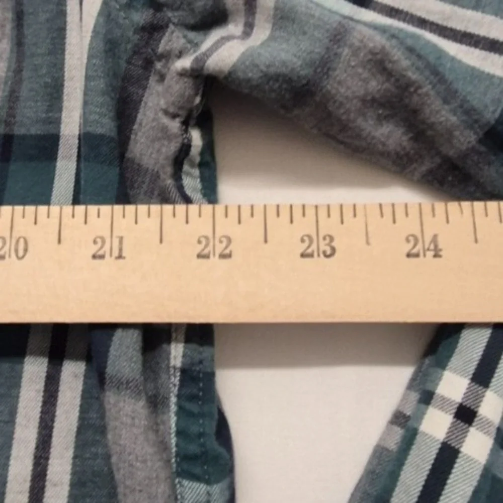 Banana Republic men's gray plaid light flannel button up long‎ sleeve shirt LG